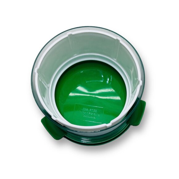 Casabella Guac-Lock Guacamole Container, Green/White + Avocado Scrub - Picture 3 of 6